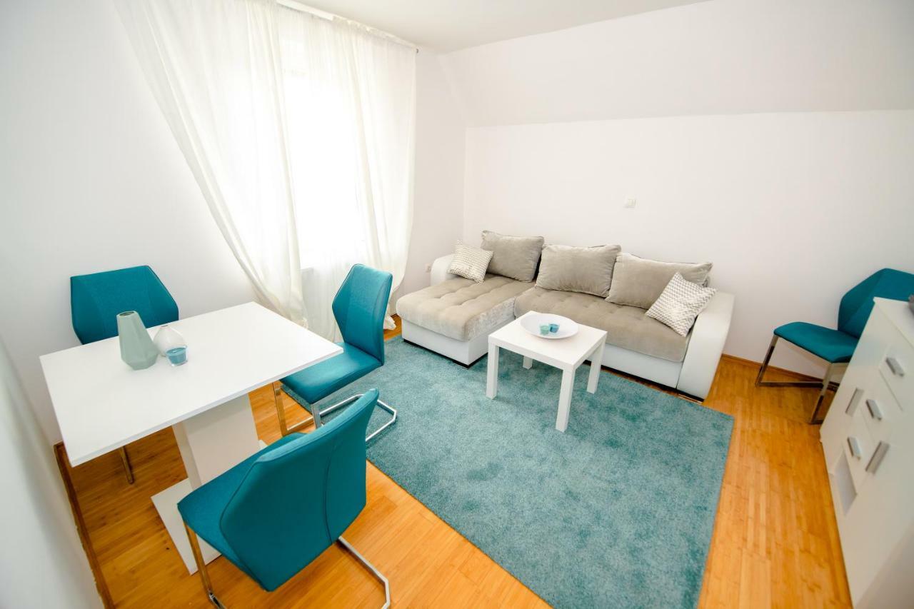 Apartment With View Zirovnica Exterior photo